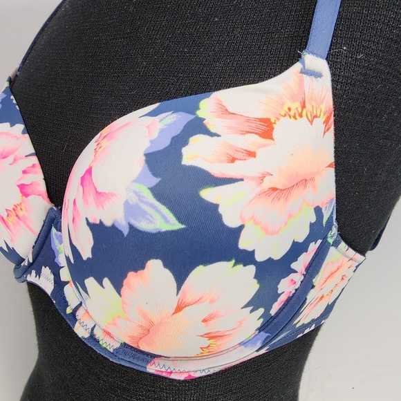 ❤️ Victoria's Secret PINK Wear Everywhere Push Up Bra ❤️ - Picture 4 of 12